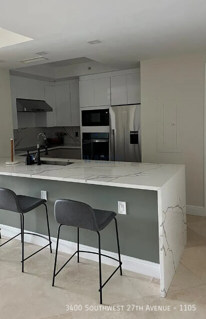 Building Photo - 3400 SW 27th Ave