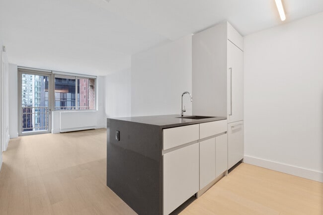Interior Photo - Anagram Nomad