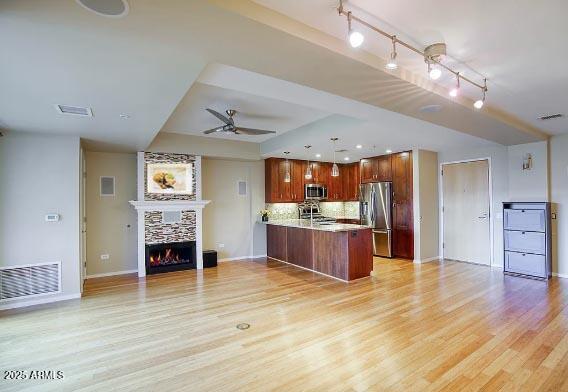 Building Photo - 7141 E Rancho Vista Dr