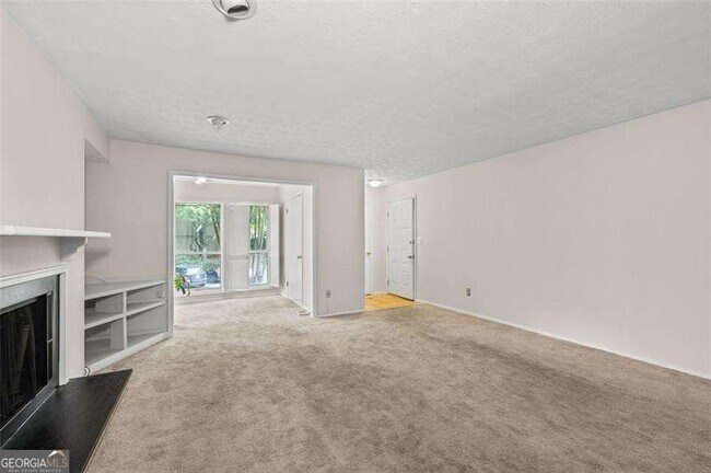 Building Photo - 1004 Dunbar Dr