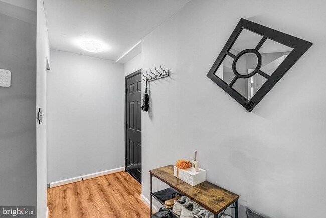 Building Photo - 7501 Calderon Ct
