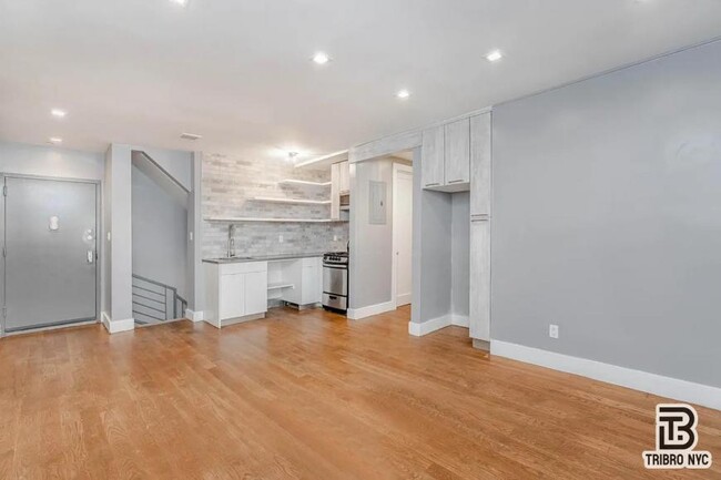 Building Photo - 2 bedroom in Brooklyn NY 11231