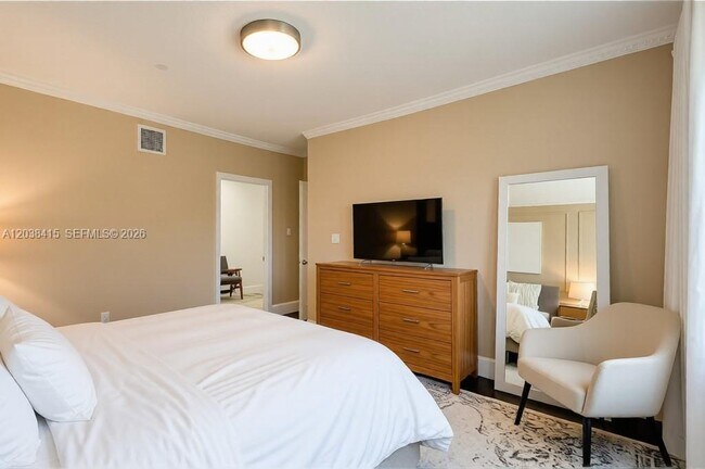 Building Photo - 1603 Alabama Dr