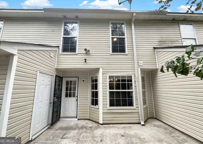 Building Photo - 3162 Kingswood Glen