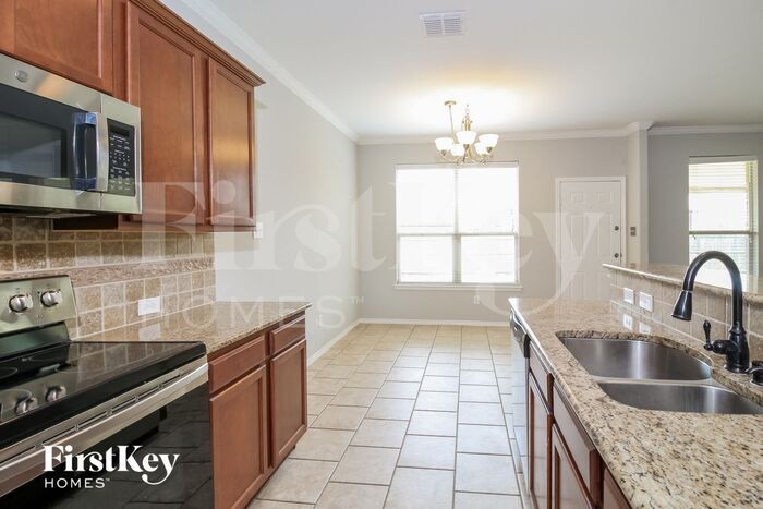 Building Photo - 1333 Shelley Dr