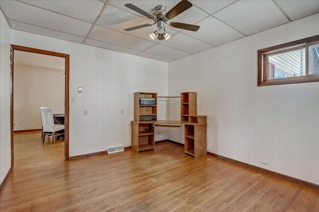 Building Photo - 4Bed/2Bath - Home For Rent in Fort Atkinson