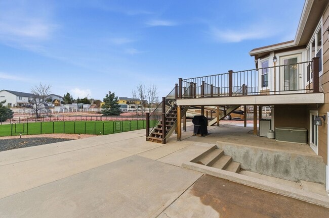 Building Photo - Woodman Hills 4 bdrm rancher