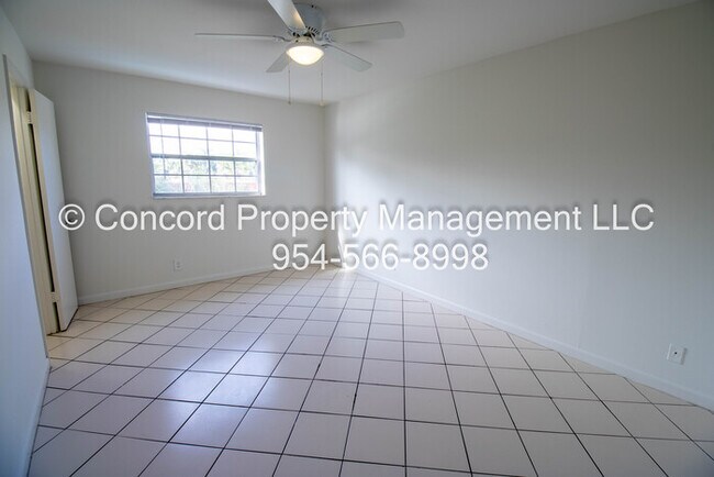 Building Photo - ASK ABOUT OUR SPECIALS! 2/1.5 Townhouse St...
