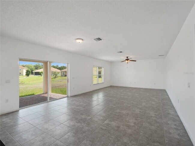 Building Photo - Bellalago Home