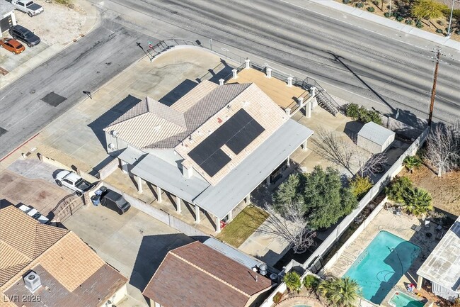 Building Photo - 391 E Kimberly Dr