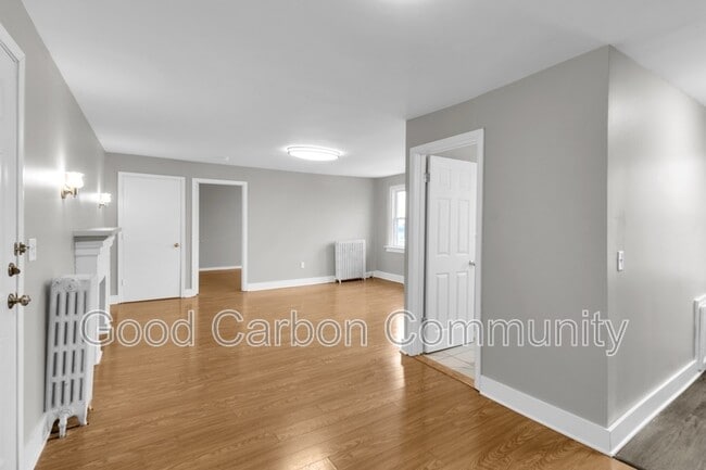 Building Photo - 1015 Amherst St