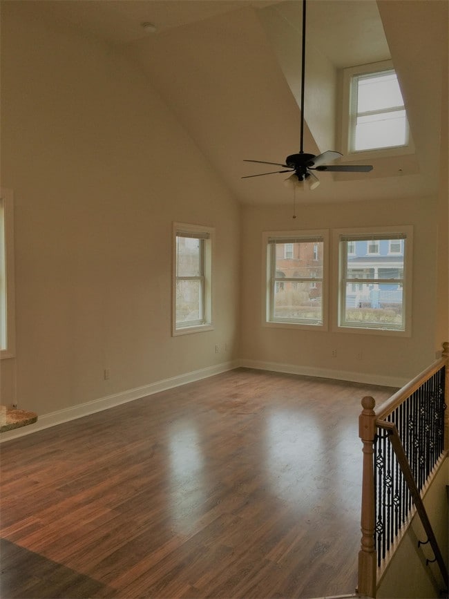 Building Photo - 6370 Morrowfield Ave