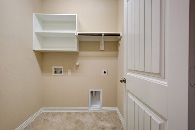 Building Photo - 217 Baldwin Dr