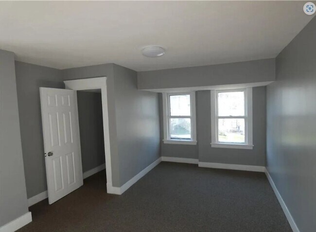 Building Photo - 1447 Elbur Ave