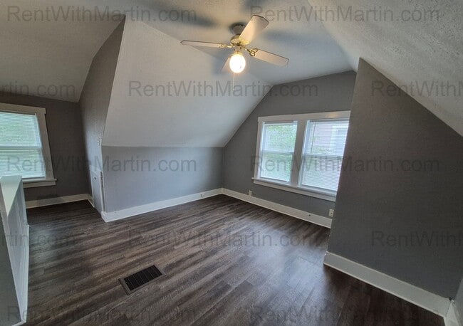 Building Photo - 1212 Forest Ave