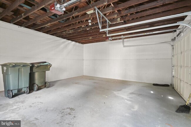 Building Photo - 4810 Rockwood Pkwy NW