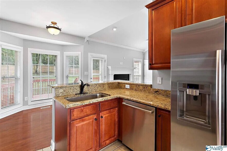 Building Photo - 116 Burwell Cove Dr