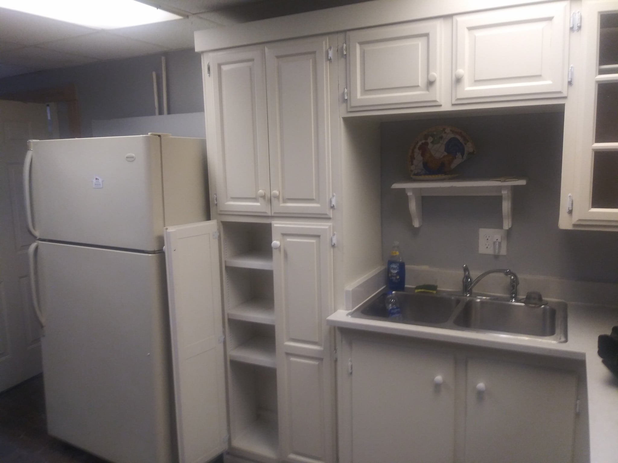 kitchen - 628 Clark Ave