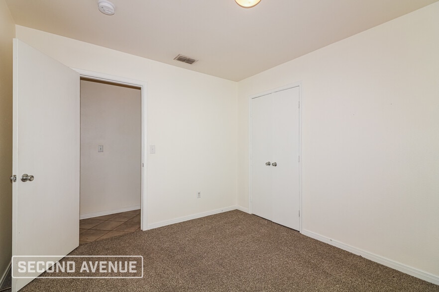 Building Photo - 6021 Determine Ln