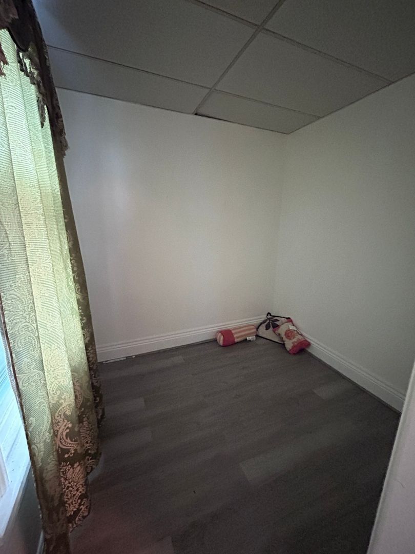 Building Photo - 52 Walden Ave