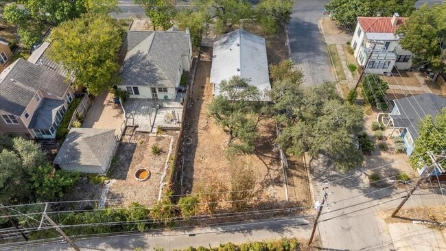 Building Photo - 1801 Travis Heights Blvd