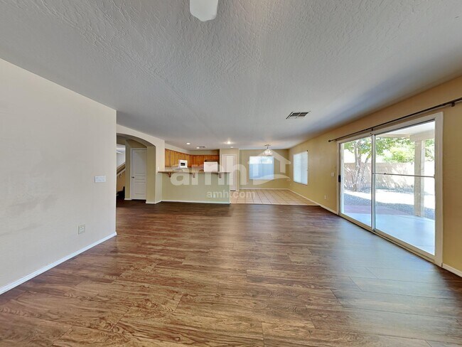 Building Photo - 247 N 152nd Dr
