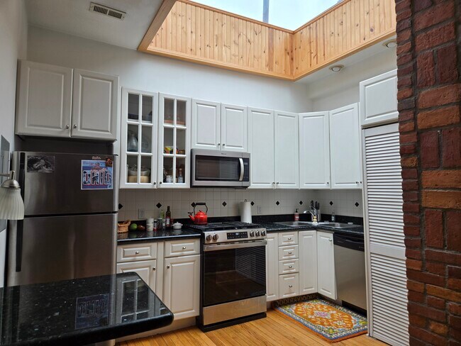 Building Photo - 4738 Lorain Ave