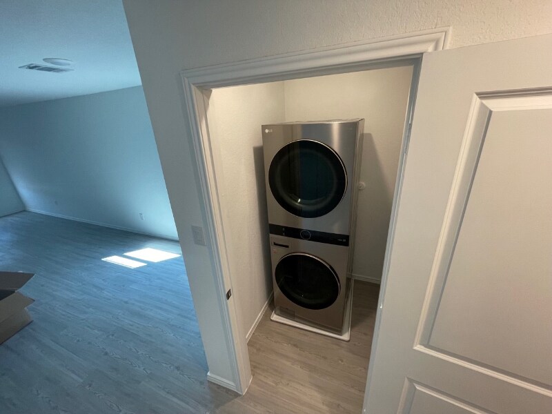 Building Photo - 14234 Llama Pl