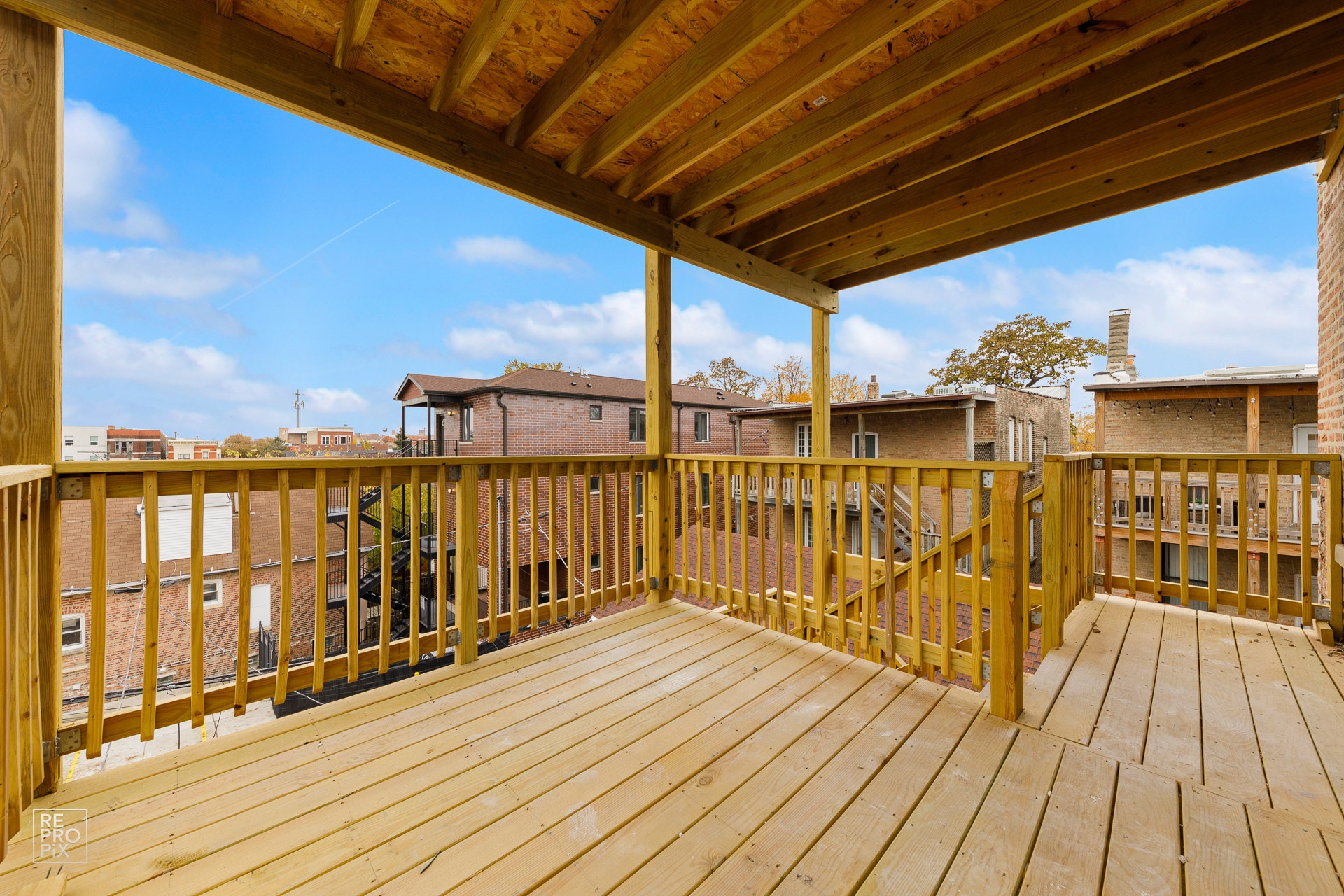 Building Photo - 2317 W Taylor St