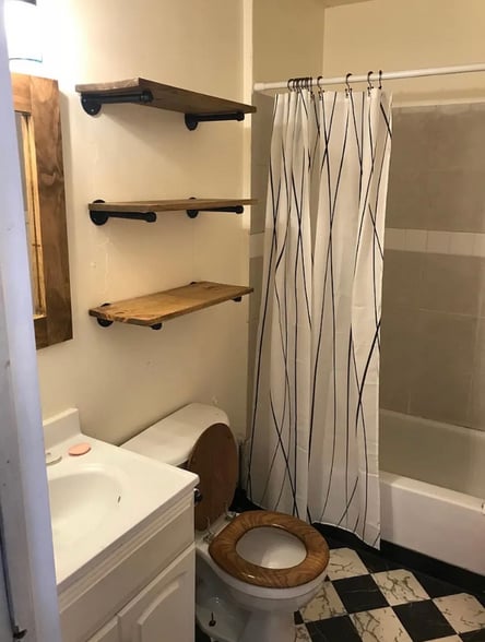 Building Photo - 728 Anderson St