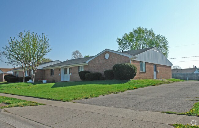 Building Photo - 224-230 Orth Dr