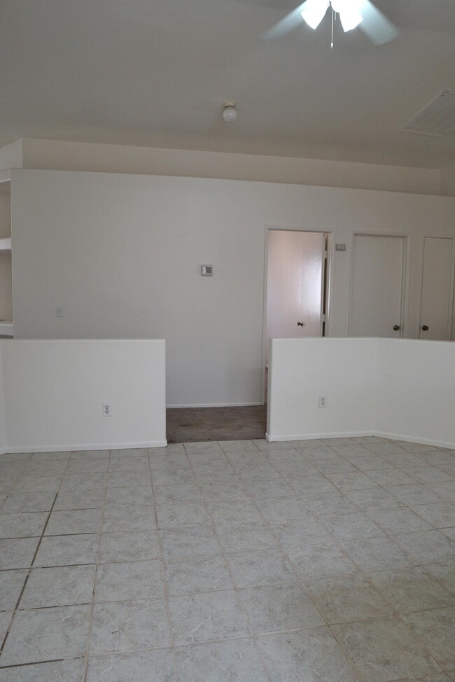 Building Photo - 52905 Avenida Rubio