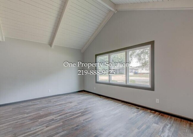 Building Photo - 3133 W 21st Pl
