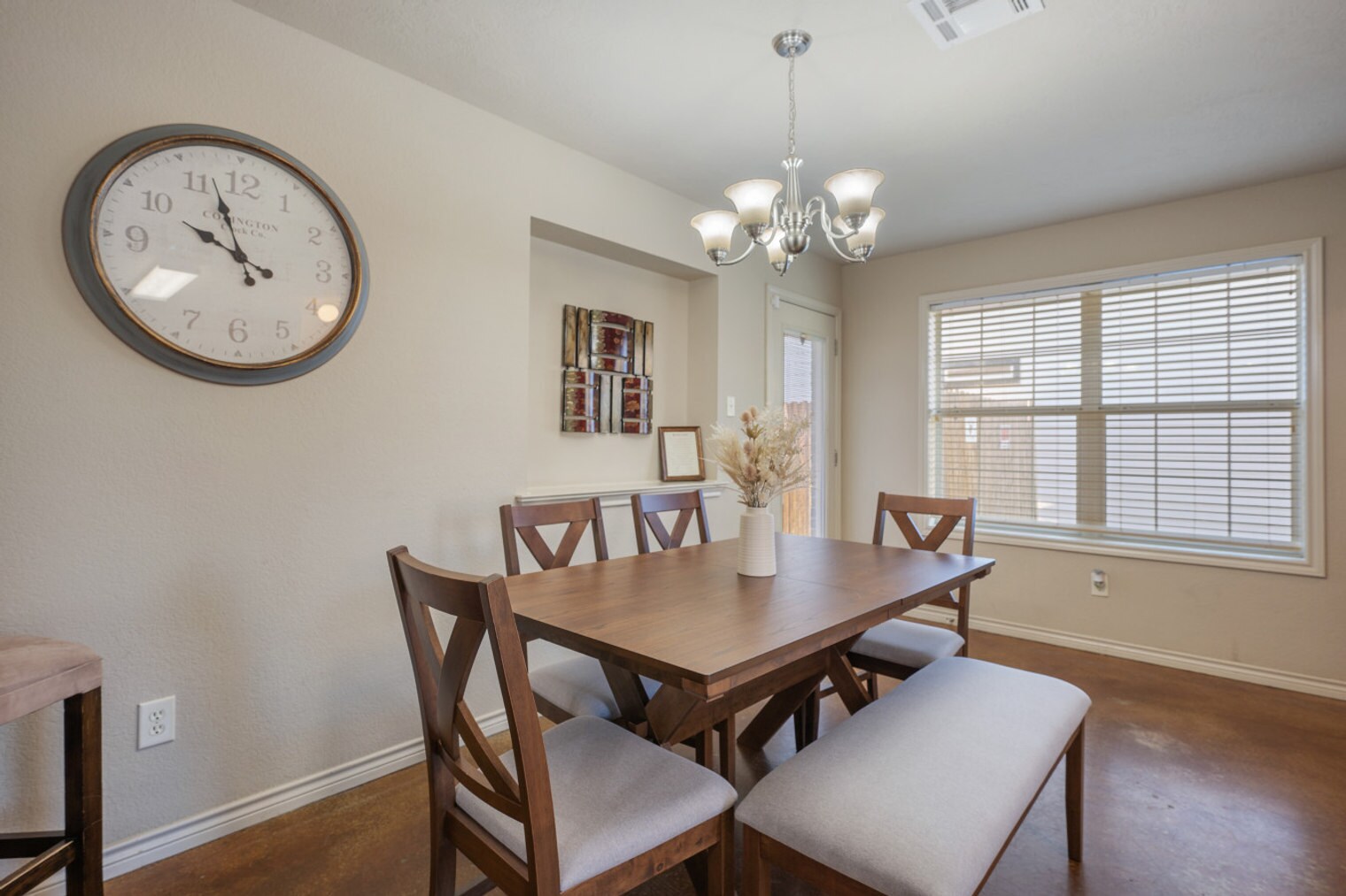 Building Photo - 214 Sterling St