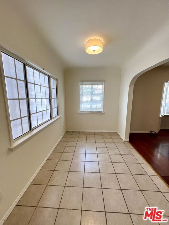 Building Photo - 505 Edgewood St