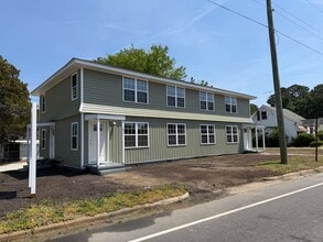 Building Photo - 1609 St Andrew St