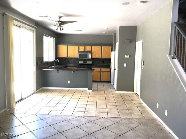 Building Photo - 8741 Emsdale Ct