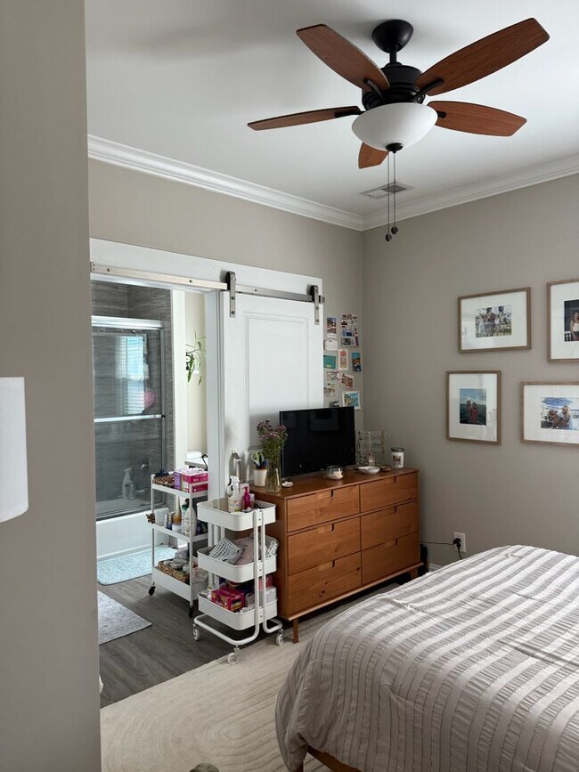 Building Photo - 44 Grove St