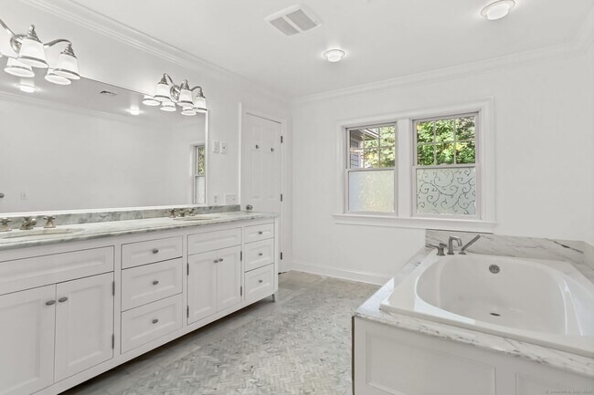 Building Photo - 348 Sound Beach Ave