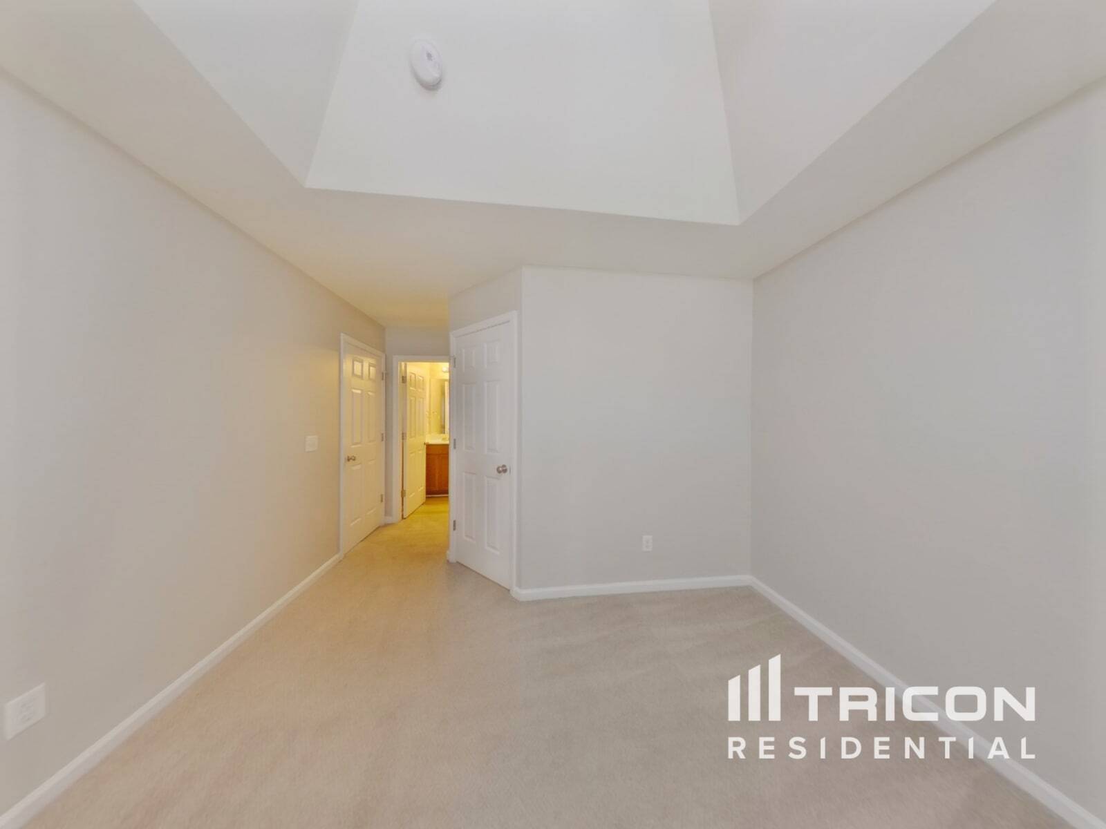 Building Photo - 258 Drooping Leaf Ln