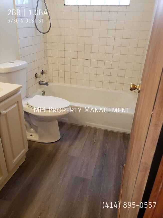 Building Photo - 5730 N 91st St