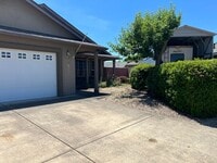 Building Photo - Quiet Neighborhood near Great Park!!