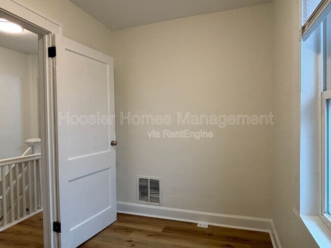 Building Photo - 83 N Ewing St