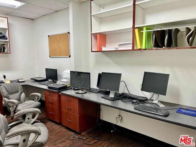 Building Photo - 7353 Canoga Ave