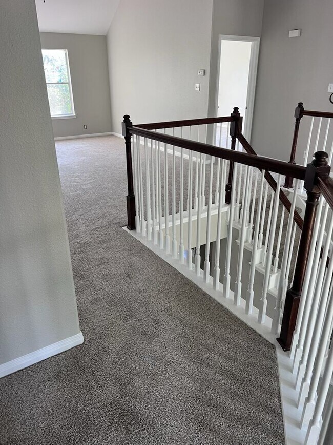 Building Photo - 21010 Wild Springs Dr