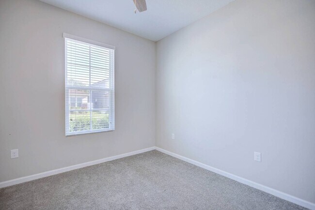 Building Photo - 244 Bella Verano Way