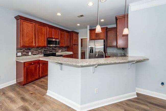 Building Photo - 4 Bedroom, 2.5 Bathroom Home in Reminisce ...