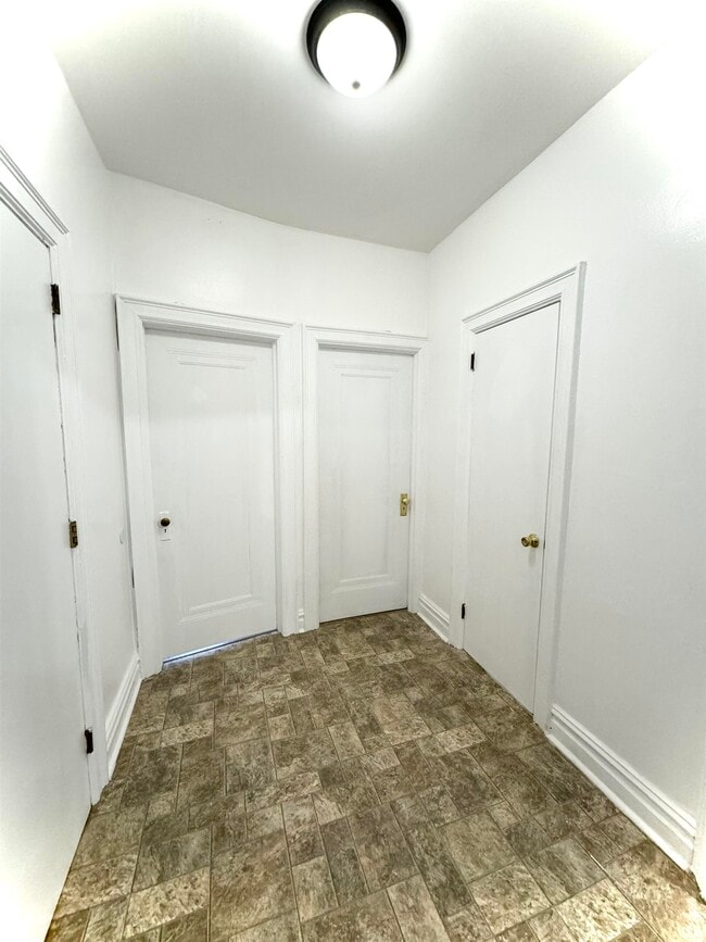 Building Photo - 25 Kelly Pkwy