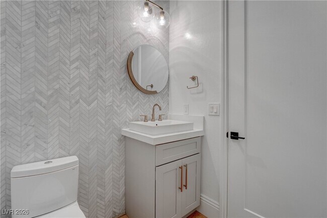 Building Photo - 756 Bruce Moorland St