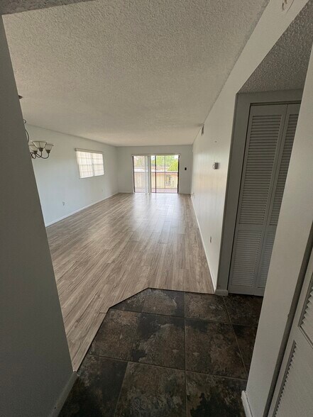 Building Photo - 205 Palmetto Ave